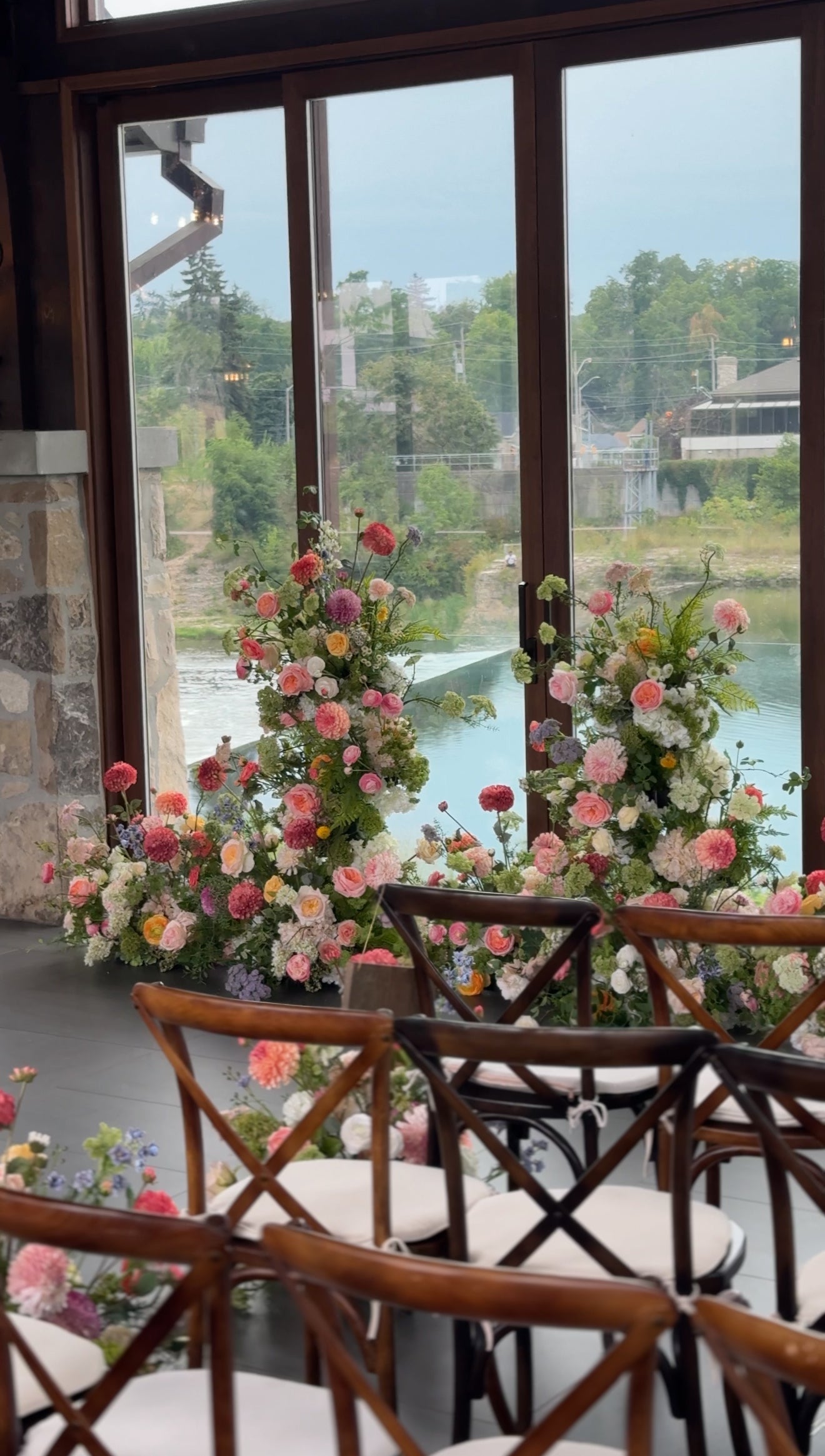 The Sunburst GROUNDED Arch Pillars (NEW)