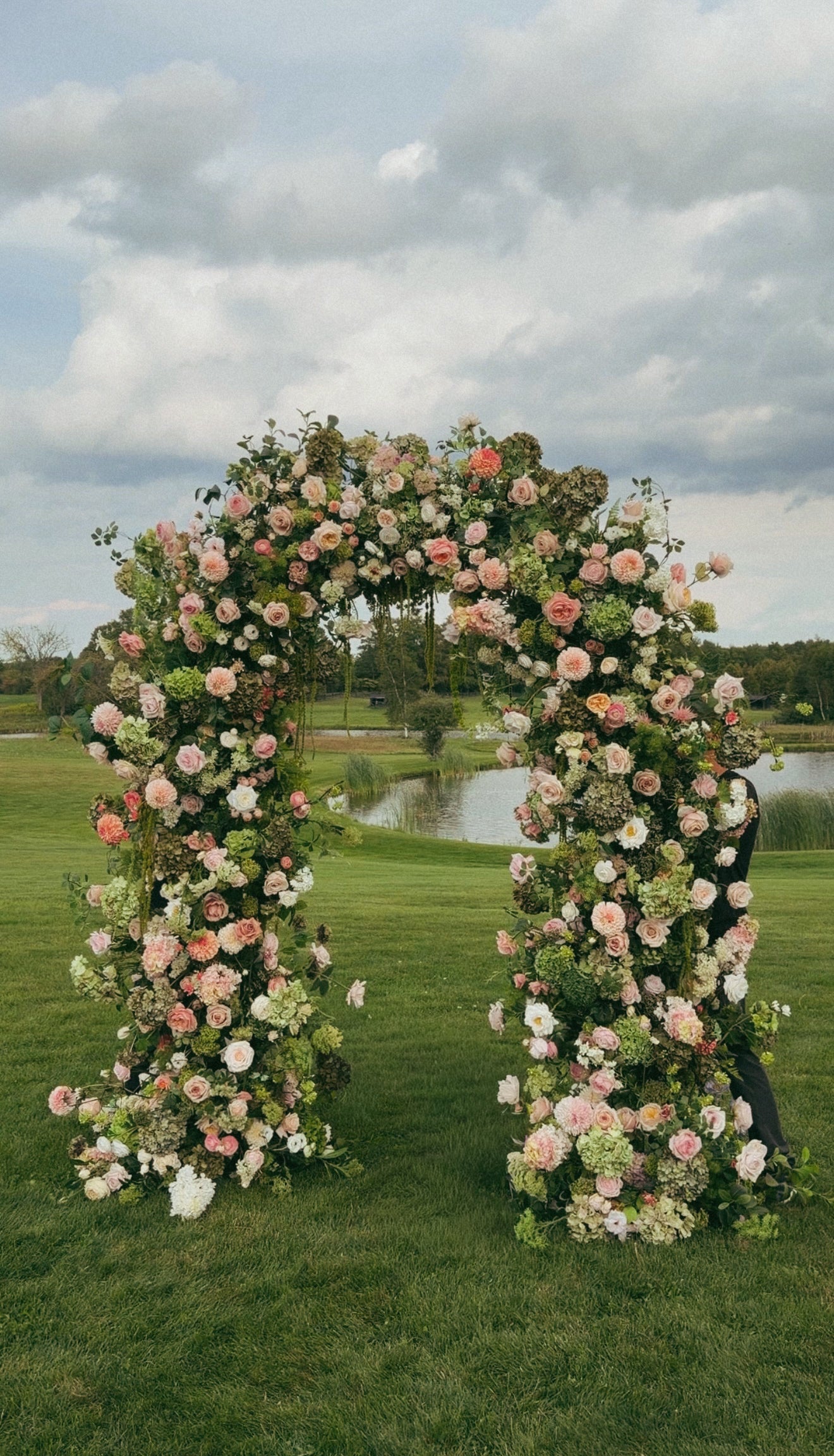 The Peach + Blush Arch