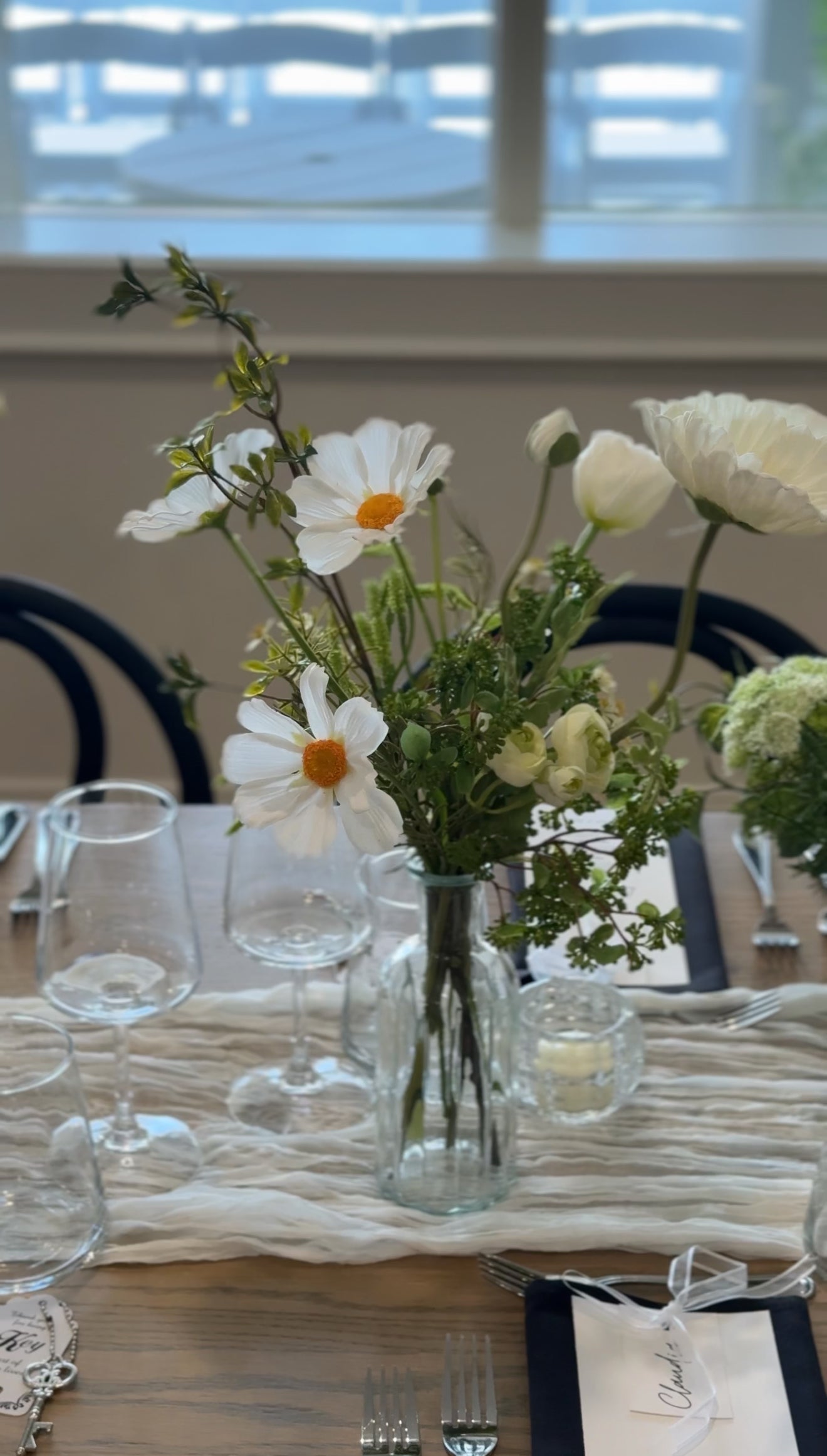 The Old Hollywood Tabletop Floral Package