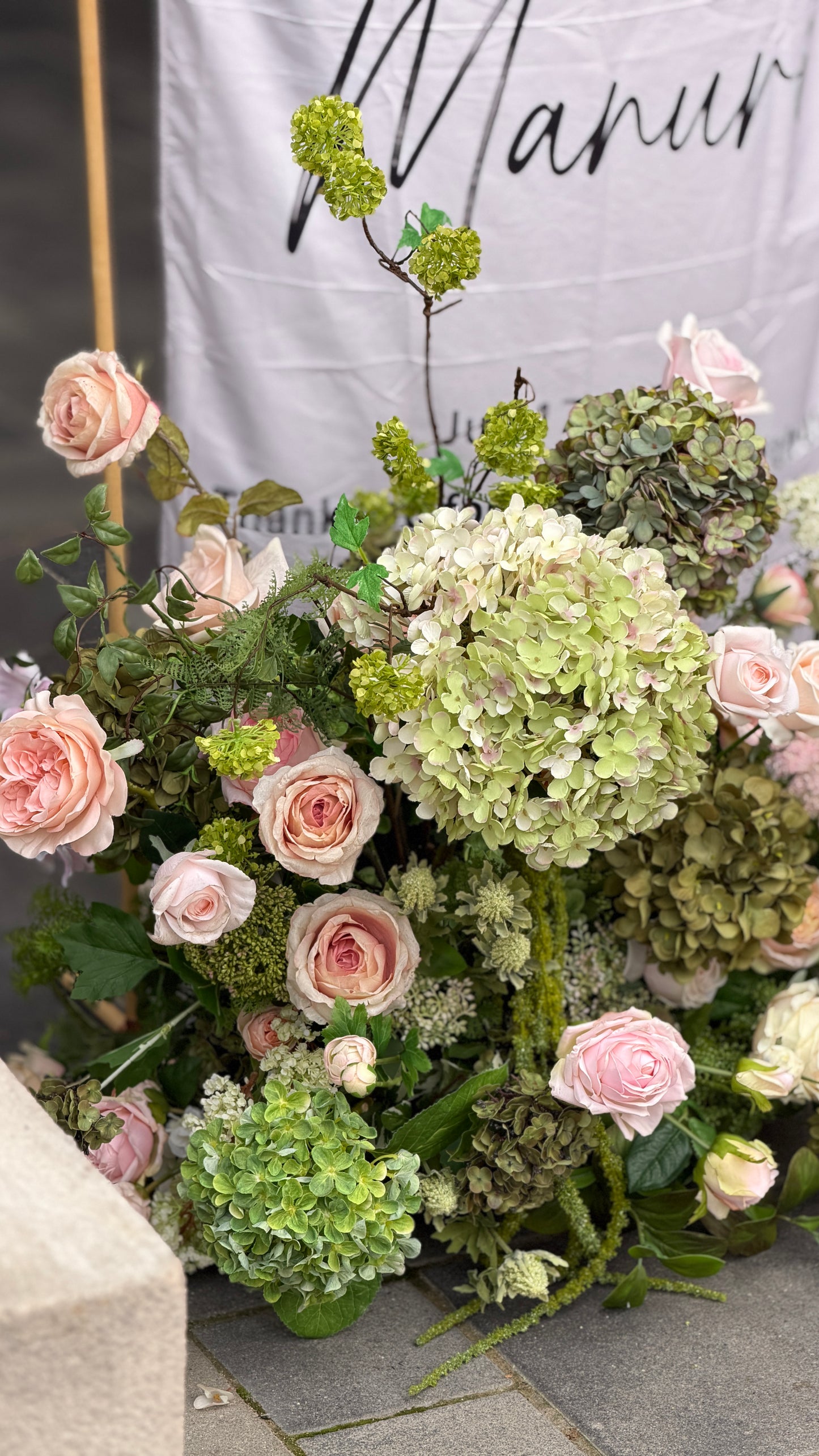 The Peach and Blush Aisle