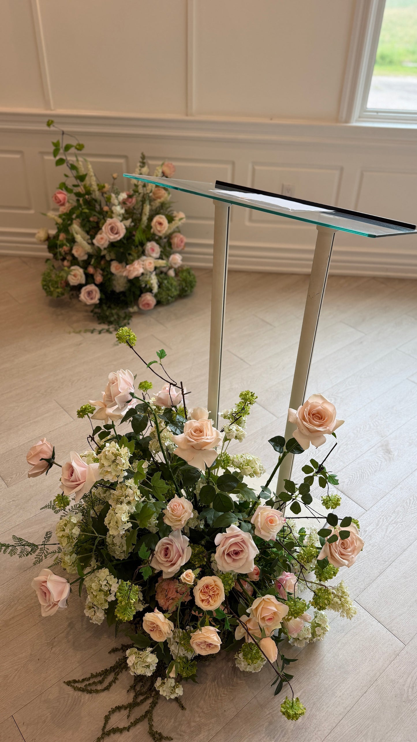 The Peach and Blush Aisle