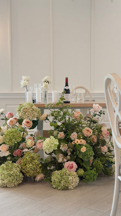 The Peach and Blush Aisle