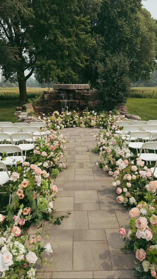 The Peach and Blush Aisle