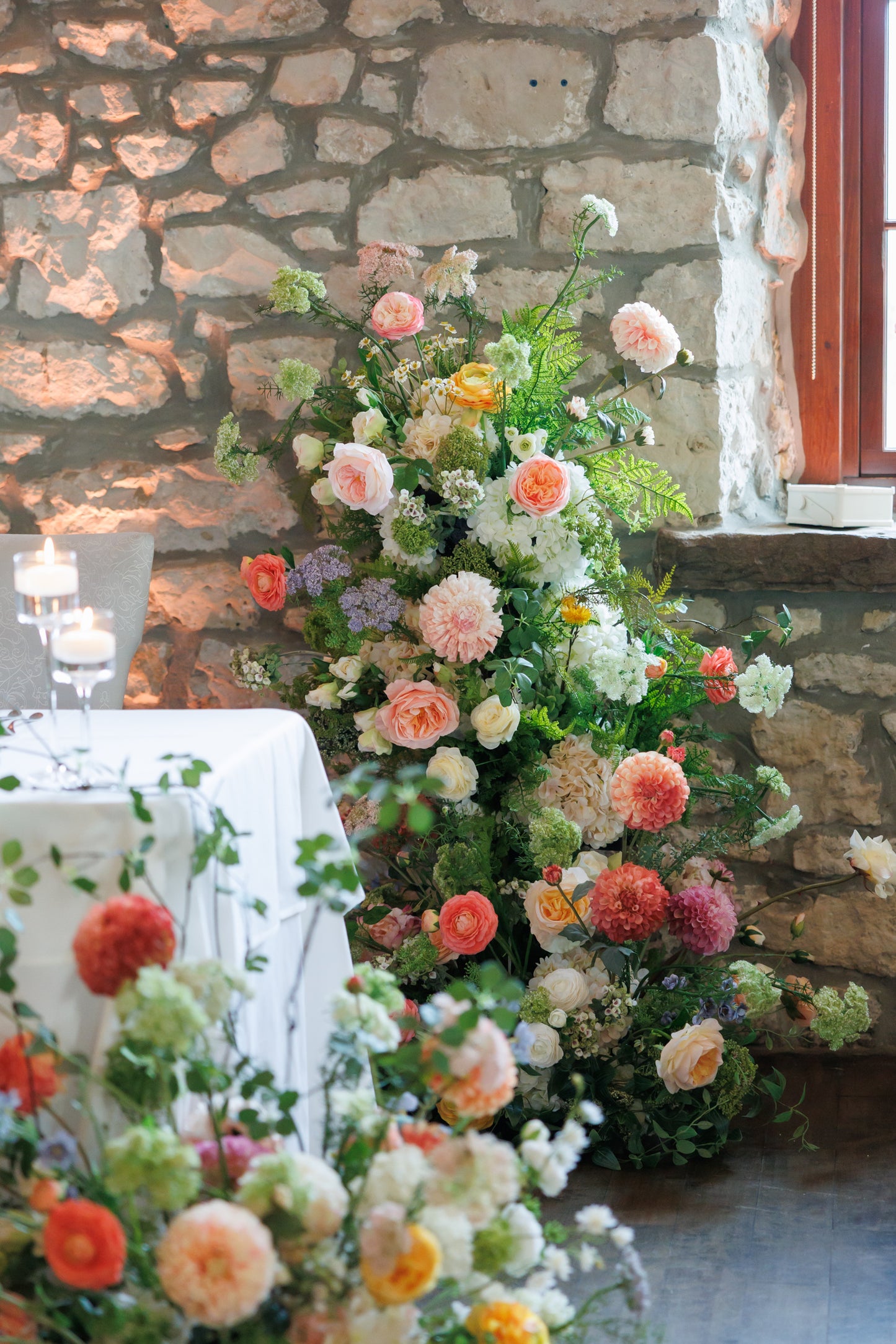 The Sunburst GROUNDED Arch Pillars (NEW)