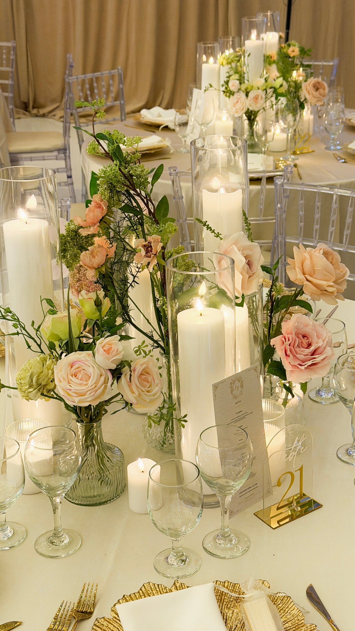 The Peach + Blush Garden Bud Vase Tabletop Package