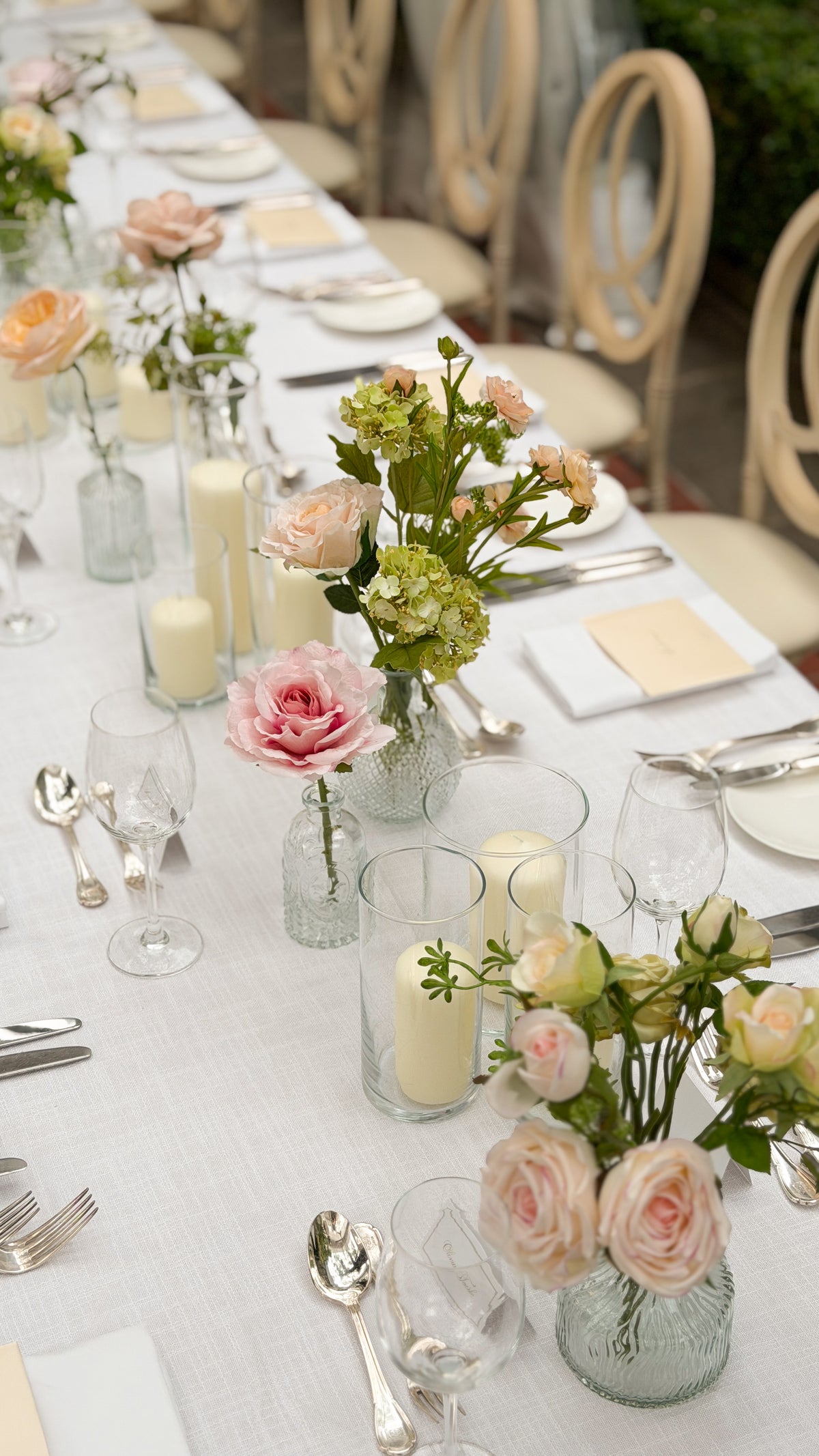 The Peach + Blush Garden Bud Vase Tabletop Package